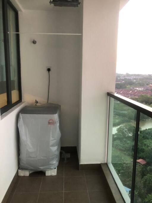 Mishal'S Homestay-Vista Bangi Studio Service Apartment Kajang Exteriör bild